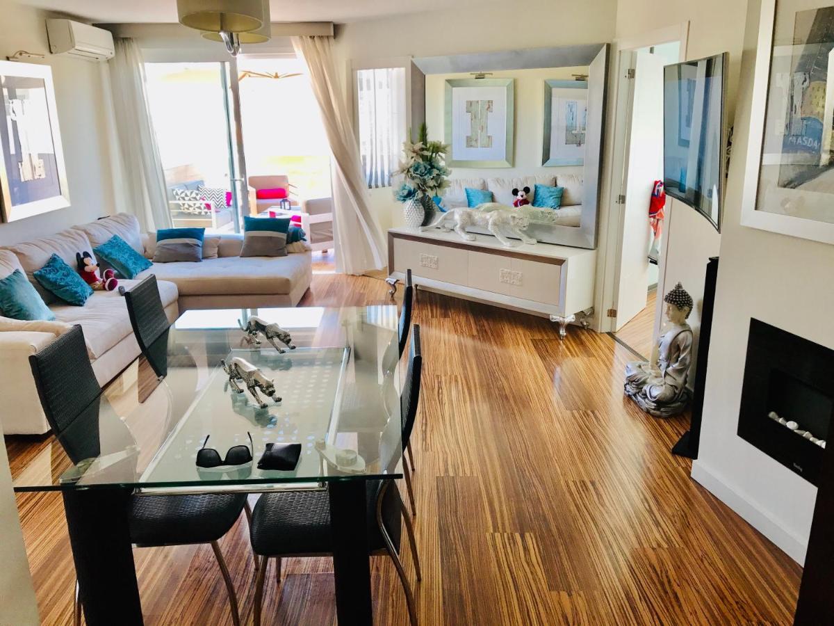 Luxury Apartament In Marina Бенальмадена Экстерьер фото